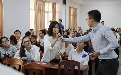 Chương trình Giao lưu Doanh nghiệp “Career Talk 2018” của Hilton Đà Nẵng tại Đại học Duy Tân HiltonDananggiaoluuvoisinhvienDuyTan2