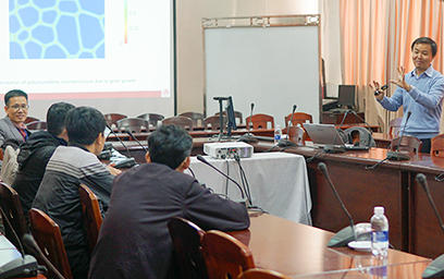 Seminar Mô hình hóa, Tính toán Hư hỏng của Kết cấu và Vật liệu tại Đại học Duy Tân