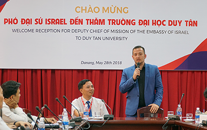 Phó Đại sứ Israel tại Việt Nam Đến Giao lưu với Sinh viên Duy Tân 