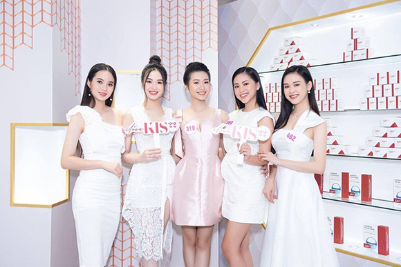 Sinh viên Đại học Duy Tân tỏa sáng trong Top 35 thí sinh Chung kết Hoa hậu VN 2020