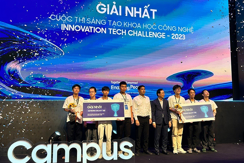 Sinh viên ÐH Duy Tân giành c? gi?i Nh?t và Nhì ? Samsung Innovation Campus (SIC) 2023