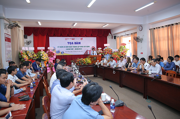Kỷ niệm 25 năm Thành lập Khoa Xây Dựng - Đại học Duy Tân