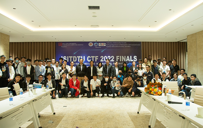 Vòng Chung kết Cuộc thi An toàn Thông tin quốc tế tại Đại học Duy Tân