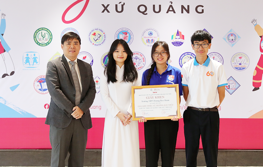 Đại học Duy Tân trao Giấy khen cho Tập thể, Cá nhân đạt giải tại Cuộc thi "Gen Z xứ Quảng"