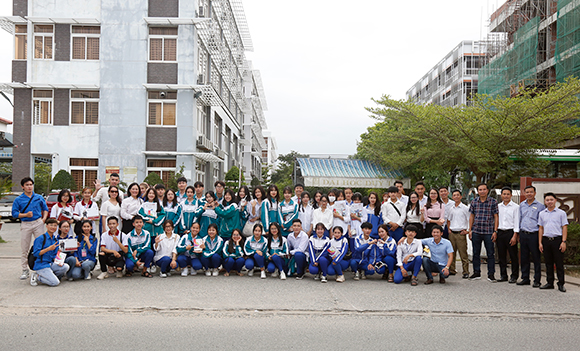 Học sinh trường THPT Đông Hà và THPT Hướng Hóa - tỉnh Quảng Trị Tham quan Trải nghiệm Thực tế tại DTU _O8A0795c-6