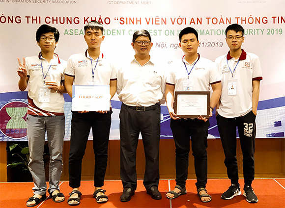Đại học Duy Tân đoạt giải Ba cuộc thi Sinh viên với An toàn Thông tin ASEAN 2019
