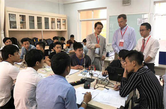 Đại học Duy Tân xếp trong Top 401-500 thế giới về ngành Kỹ thuật Điện-Điện  Ddt4-83