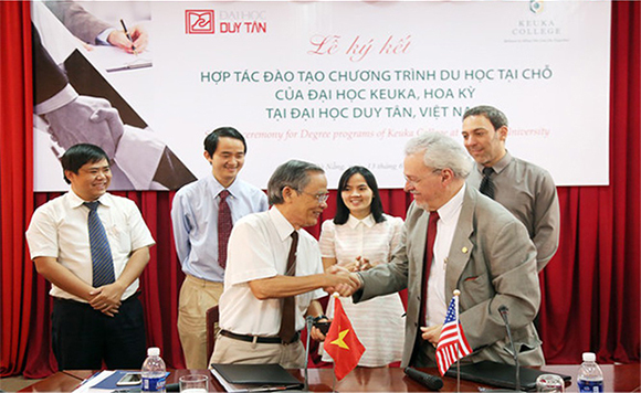 Học và lấy bằng Đại học Mỹ ở Việt Nam: Du học tại chỗ ở DTU
