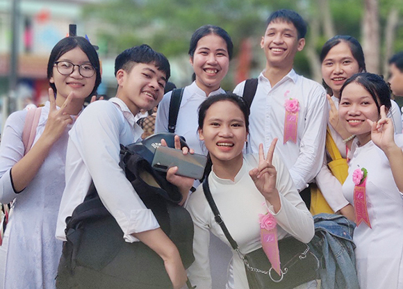Nữ sinh đạt 9,25 môn Ngữ văn xét tuyển vào Trường Đại học Duy Tân