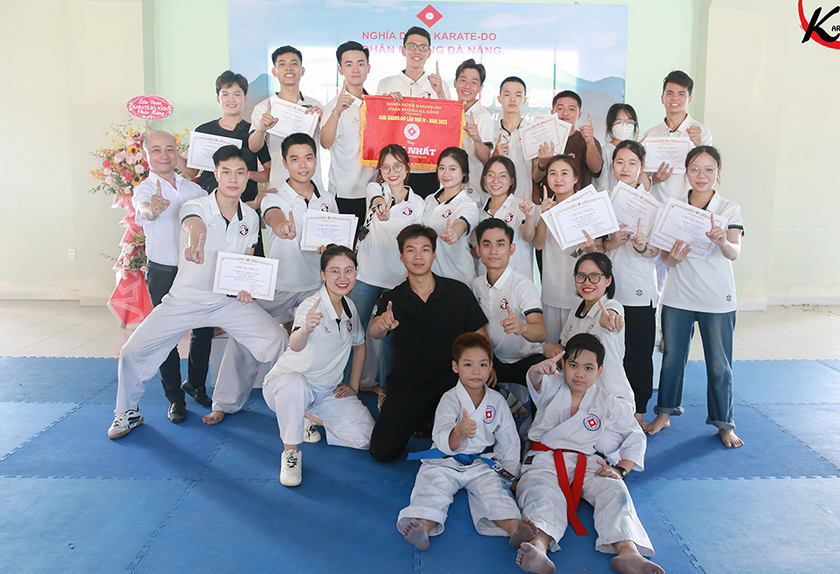 Câu lạc bộ Karatedo ĐH Duy Tân được 27 huy chương tại giải Nghĩa Dũng