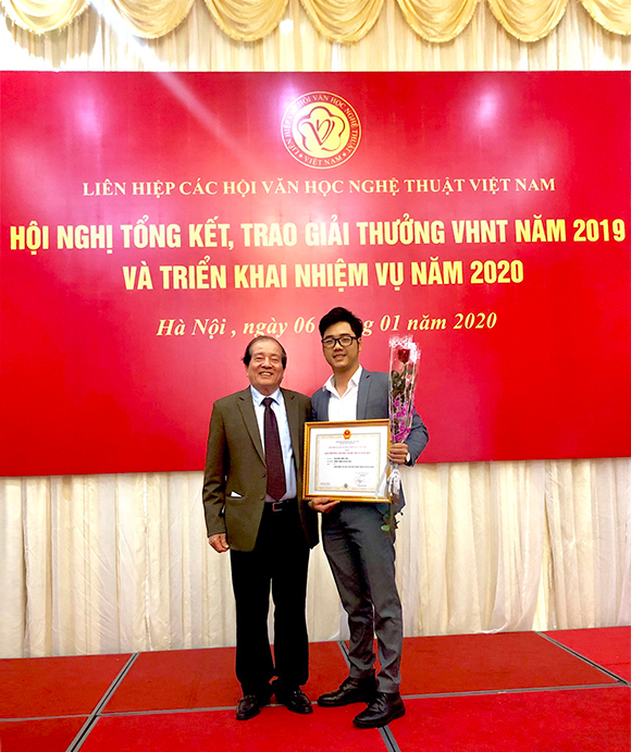 Giảng viên Đại học Duy Tân giành giải C tại Giải thưởng Văn học-Nghệ thuật Kientruc3-88