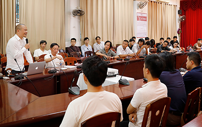 Talkshow “Võ Trọng Nghĩa - Kiến trúc và Thiền” tại Đại học Duy Tân Kientrucvathien3-16