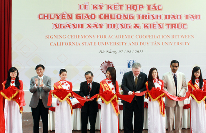 Hội nghị Sinh viên Nghiên cứu Khoa học Trường Khoa học Máy tính, Đại học Duy Tân năm 2023 Kt1-69