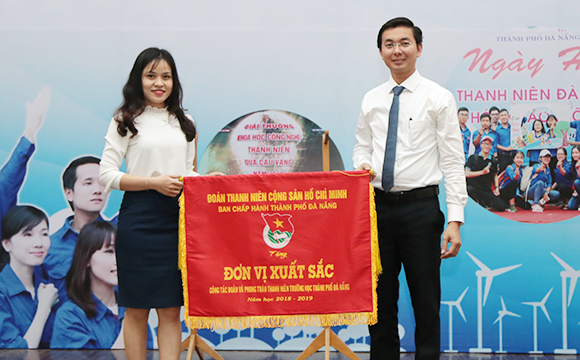 Lễ Kỷ niệm 70 năm Ngày Truyền thống Học sinh Sinh viên Việt Nam Ngayhssv3-62