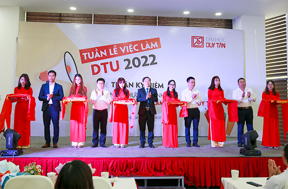 150 doanh nghiệp tham gia tuyển dụng tại “Tuần lễ Việc làm DTU 2022”