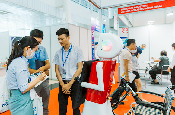 Trưng bày Sản phẩm Công nghệ của ĐH Duy Tân tại Triển lãm Công nghiệp và Sản xuất Việt Nam (VIMF)