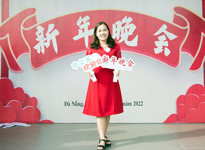 Gala Chào mừng Năm mới với sinh viên Khoa Tiếng Trung