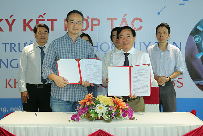 Đại học Duy Tân Ký kết Hợp tác với Công ty EVVO Labs (Singapore)