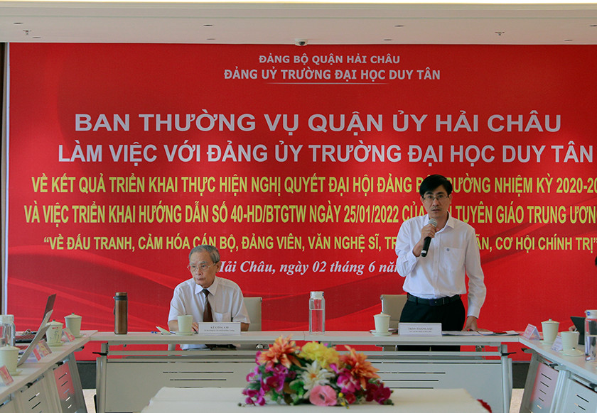 Ban Thường vụ Quận ủy Hải Châu làm việc với Đảng ủy Đại học Duy Tân