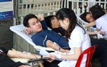 Lan tỏa Tinh thần Hiến máu Cứu người tại Đại học Duy Tân