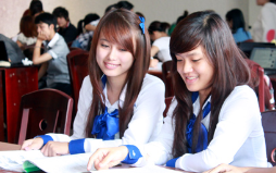 Sinh viên Duy Tân hào hứng với không gian học tập mới