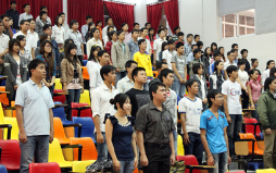 Đại học Duy Tân tổ chức lễ khai giảng hệ văn bằng 2