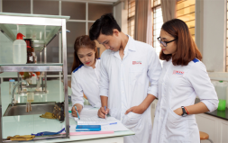Hiệu quả trong Đào tạo Bác sĩ Đa khoa tại Duy Tân