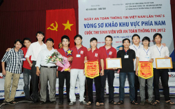 Đội ISIT1 Duy Tân đoạt giải Nhì sơ khảo phía Nam “Sinh viên với An toàn Thông tin 2012”