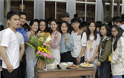 Sôi nổi Ngày hội Chào mừng Ngày Phụ nữ Việt Nam 20/10