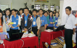 Duy Tan University participated in “Conference and Exhibition on Information Technology Applications in Educating and Training”