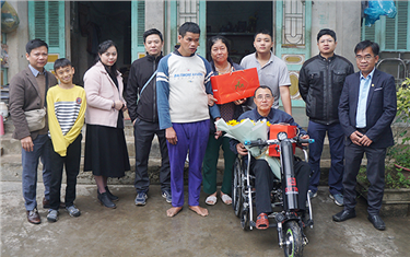DTU Gifts More Electric Wheelchairs to the Disabled