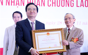 Đại học Duy Tân Đón nhận Huân chương Lao động hạng Nhất