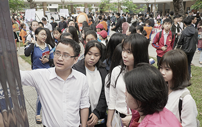 Đại học Duy Tân Tư vấn Tuyển sinh tại trường THPT Phan Châu Trinh, Đà Nẵng