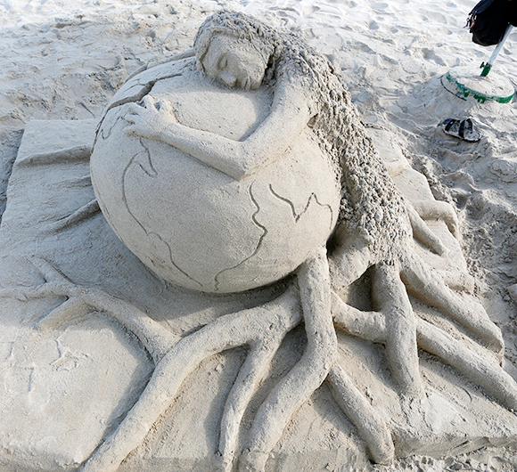 Cuộc thi “Xây tượng cát trên bãi biển” năm 2022