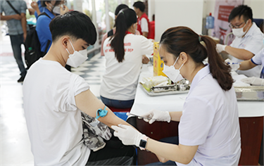 Sinh viên Duy Tân với Ngày hội Hiến máu
