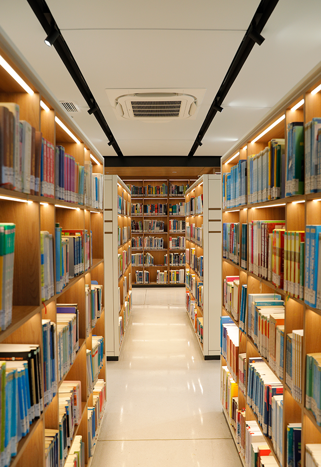 Thư viện Đại học Duy Tân